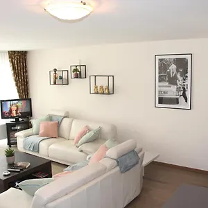 https://lichtrijk-appartement-oostende.ostend-hotel.net